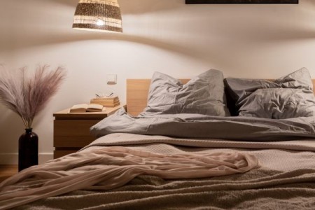 Cómo orientar la cama para un descanso profundo
